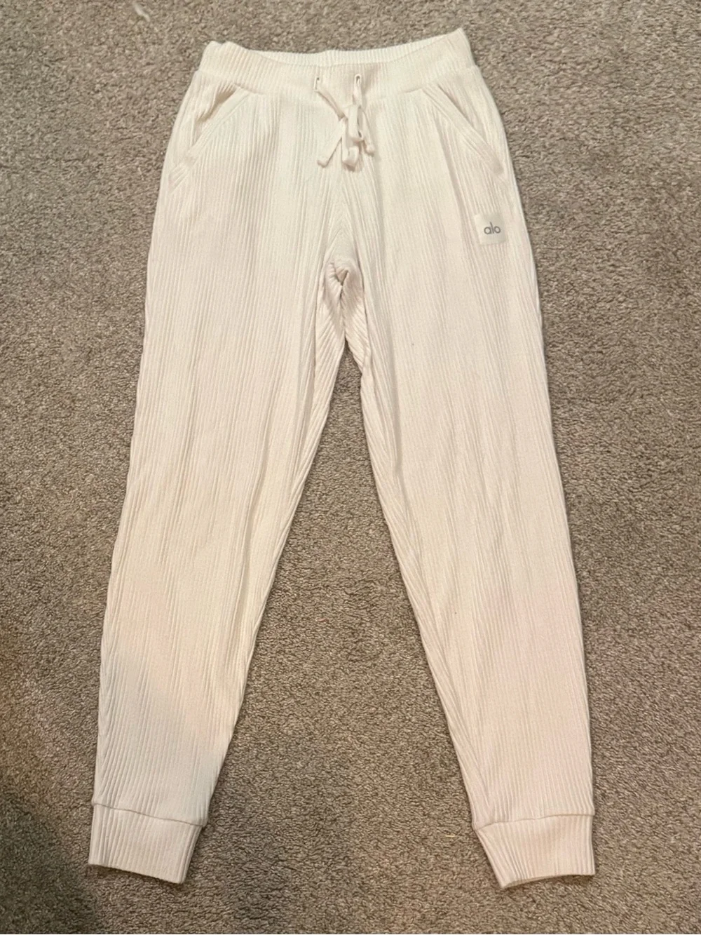 ALO Yoga Ribbed Cream Lounge Pants - Picture 3 of 5
